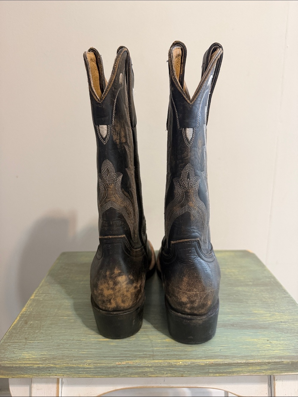 Idyllwind Black Western Embroidered Leather Heeled Boots - Picture 4 of 5